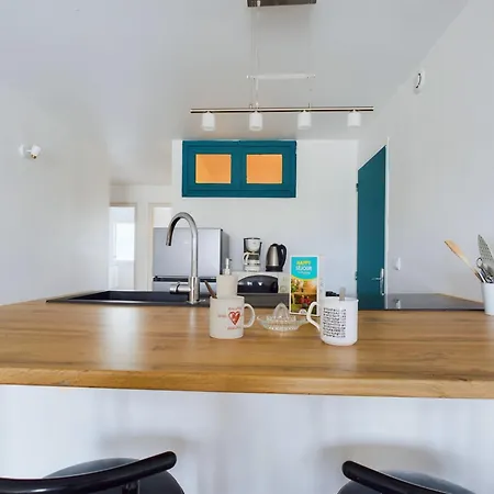 Apartman A 200m De La Plage, Pour 4 *